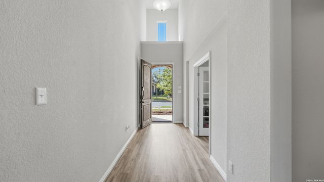 2909 Mineral Springs, Schertz, TX 78108