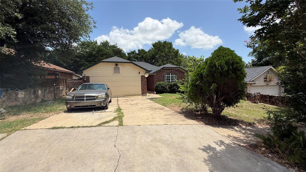 5802 Teri RD, Austin, TX 78744