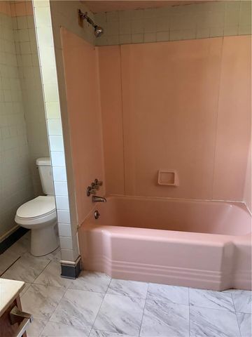 1215 Tatamy Road, Easton, PA 18045