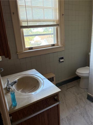 1215 Tatamy Road, Easton, PA 18045