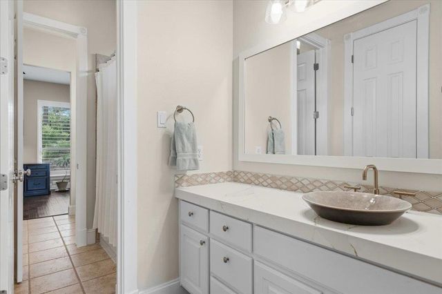 91 Duck Lake DR, Lakeway, TX 78734