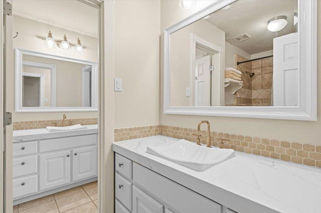 91 Duck Lake DR, Lakeway, TX 78734