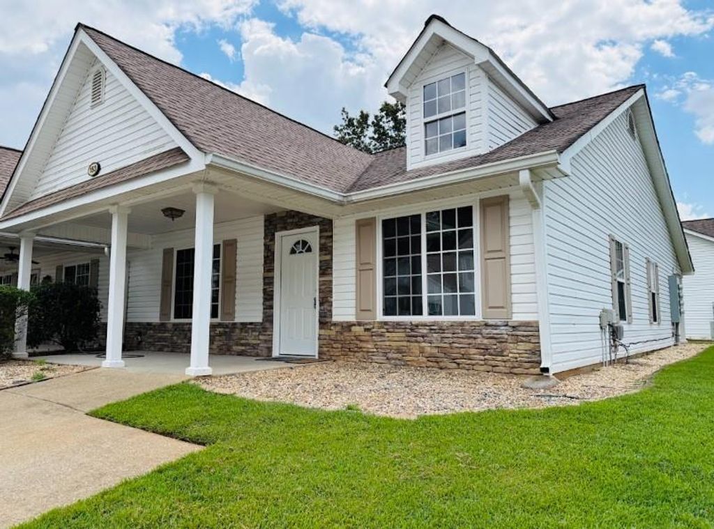 153 Crest Pointe, Bremen, GA 30110