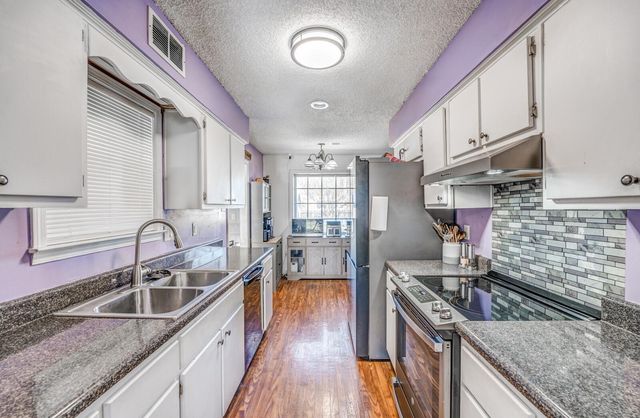 7856 STEVEN FRANKLIN DR, Bartlett, TN 38133