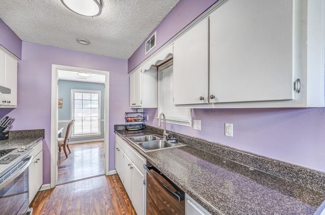 7856 STEVEN FRANKLIN DR, Bartlett, TN 38133