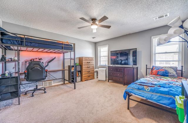 7856 STEVEN FRANKLIN DR, Bartlett, TN 38133