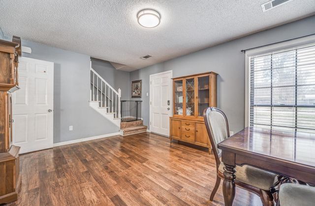 7856 STEVEN FRANKLIN DR, Bartlett, TN 38133