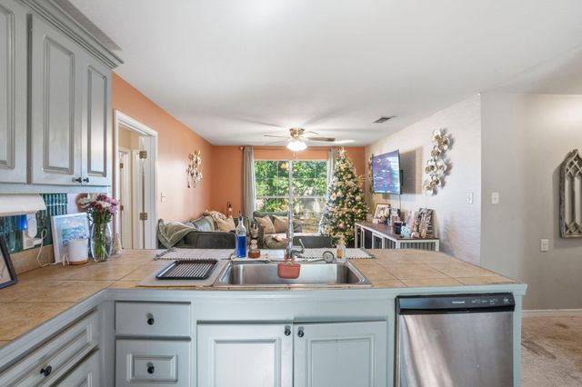 112 Mckinnon St., Petal, MS 39465