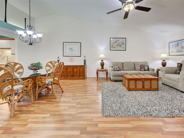 1211 CAPRI ISLES BOULEVARD 61, Venice, FL 34292