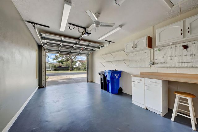 1211 CAPRI ISLES BOULEVARD 61, Venice, FL 34292