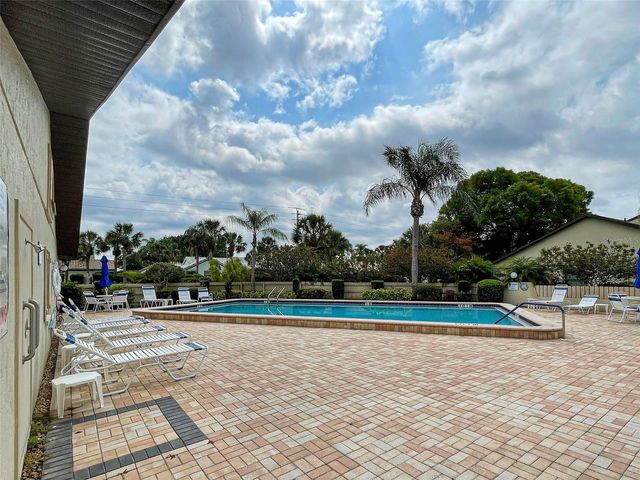 1211 CAPRI ISLES BOULEVARD 61, Venice, FL 34292