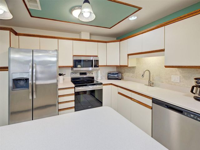 1211 CAPRI ISLES BOULEVARD 61, Venice, FL 34292