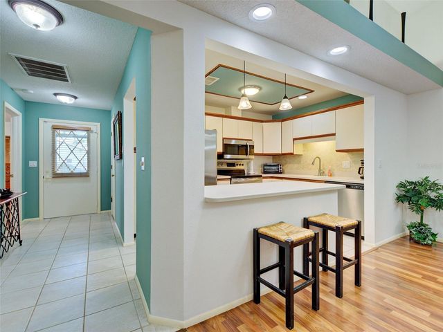 1211 CAPRI ISLES BOULEVARD 61, Venice, FL 34292