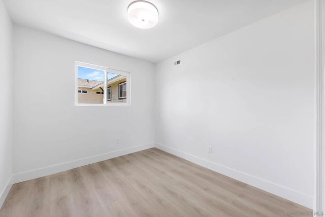 8284 Brookhaven Rd, San Diego, CA 92114