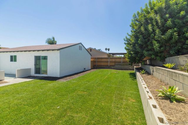 8284 Brookhaven Rd, San Diego, CA 92114