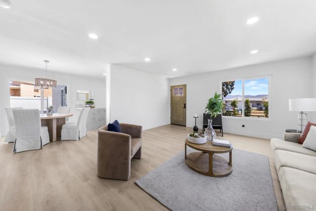 8284 Brookhaven Rd, San Diego, CA 92114