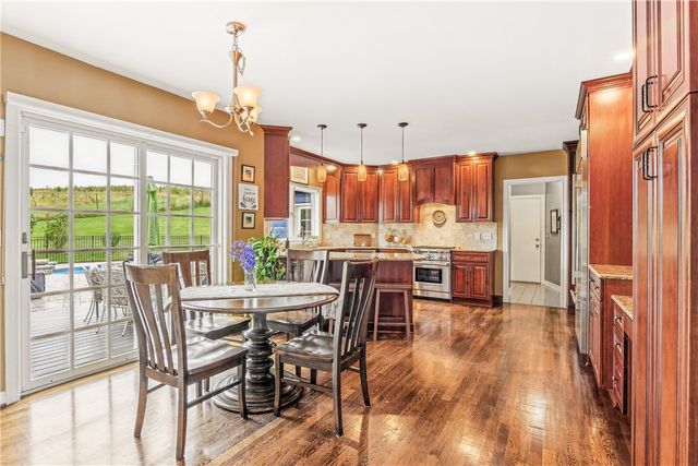 4 Vineyard Hill, Perinton, NY 14450