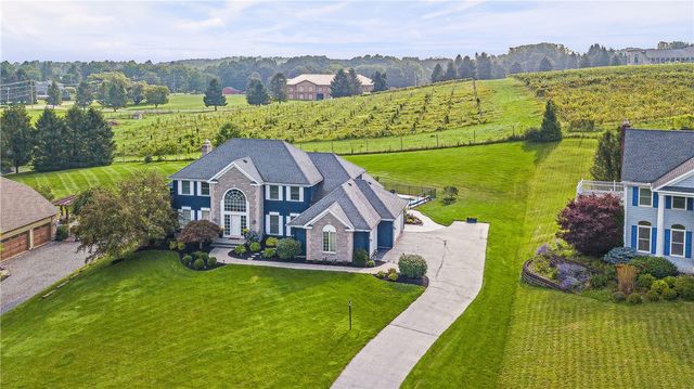 4 Vineyard Hill, Perinton, NY 14450