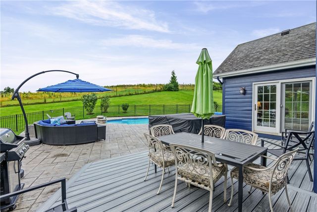 4 Vineyard Hill, Perinton, NY 14450
