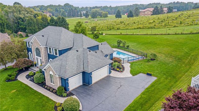 4 Vineyard Hill, Perinton, NY 14450