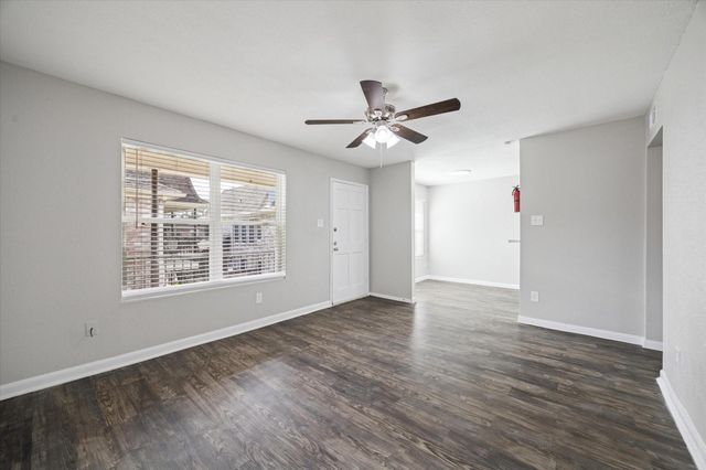 3800 Sherwood Lane 166, Houston, TX 77092