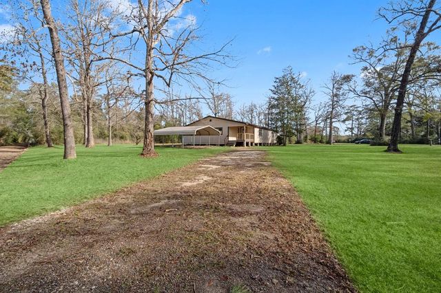 160 Forest Springs, Livingston, TX 77351