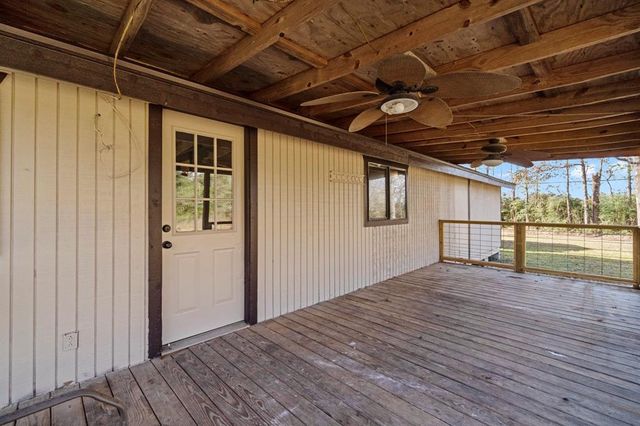 160 Forest Springs, Livingston, TX 77351