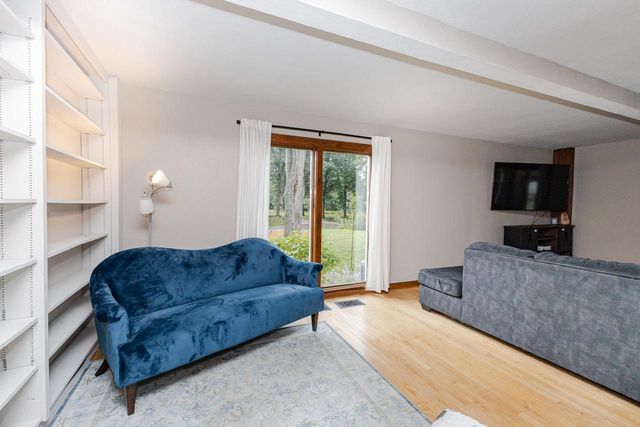 1577 East Gate DRIVE, Watertown, WI 53094