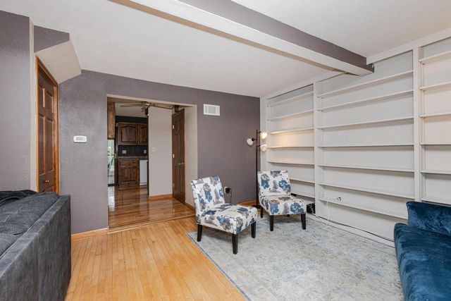 1577 East Gate DRIVE, Watertown, WI 53094