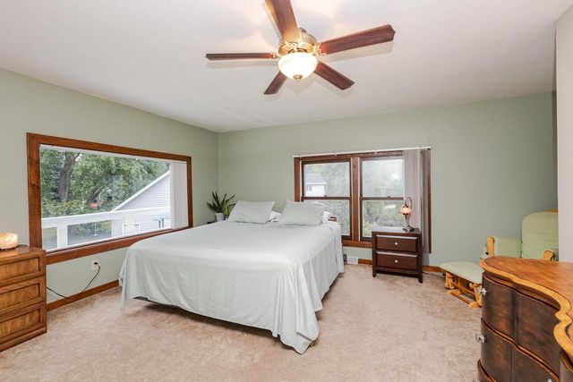 1577 East Gate DRIVE, Watertown, WI 53094