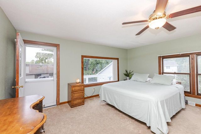 1577 East Gate DRIVE, Watertown, WI 53094