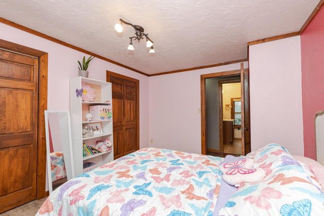 1577 East Gate DRIVE, Watertown, WI 53094