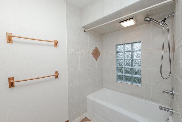 1577 East Gate DRIVE, Watertown, WI 53094