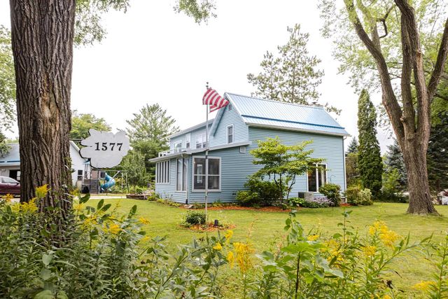 1577 East Gate DRIVE, Watertown, WI 53094
