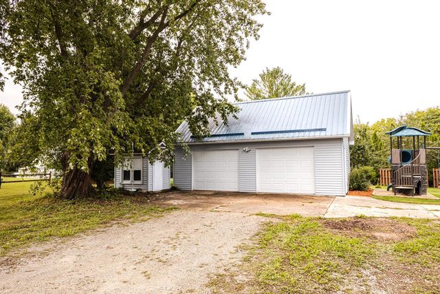 1577 East Gate DRIVE, Watertown, WI 53094