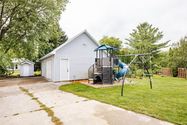 1577 East Gate DRIVE, Watertown, WI 53094