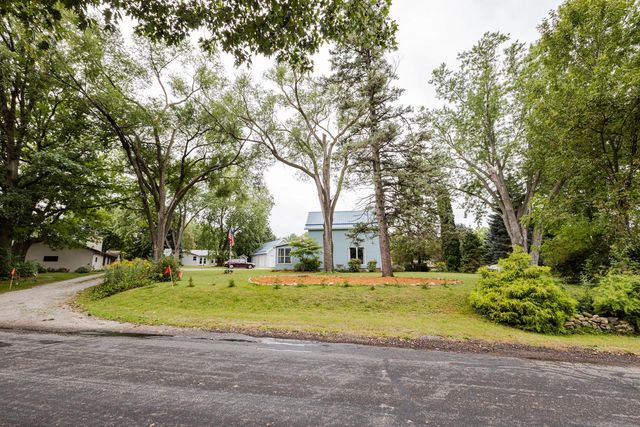 1577 East Gate DRIVE, Watertown, WI 53094
