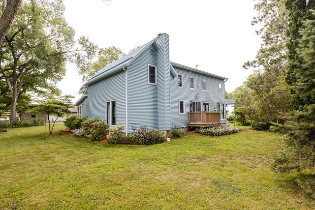 1577 East Gate DRIVE, Watertown, WI 53094