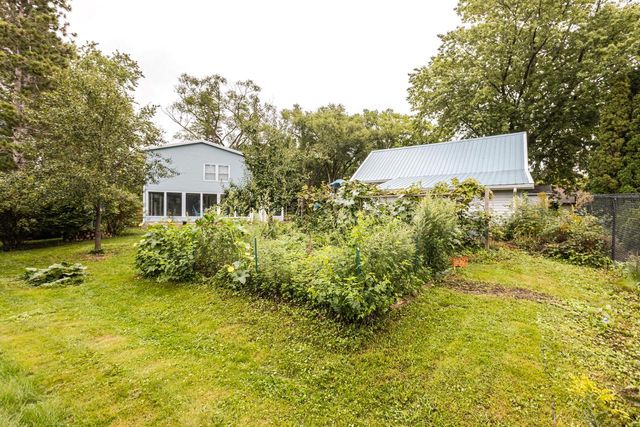 1577 East Gate DRIVE, Watertown, WI 53094