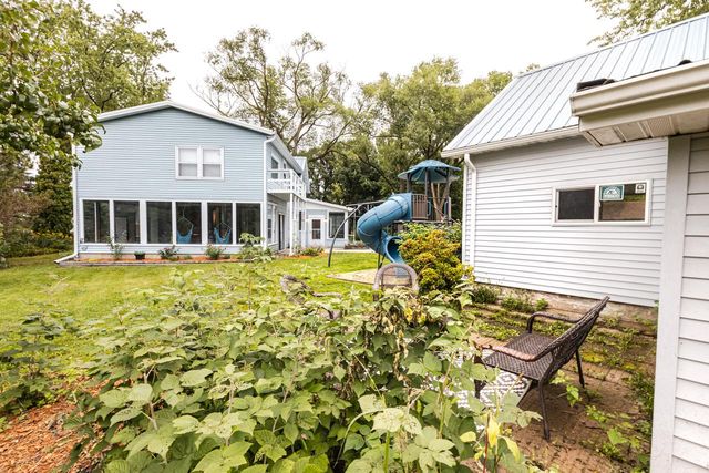 1577 East Gate DRIVE, Watertown, WI 53094