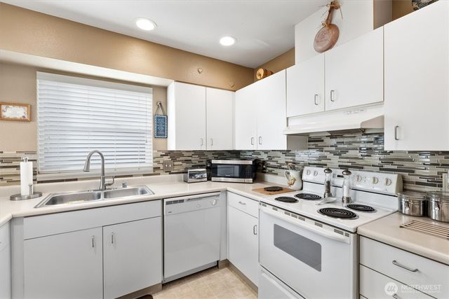 3309 S Mead Street, Seattle, WA 98118