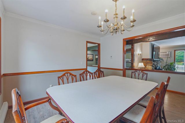 27 Bobolink Lane, Salt Point, NY 12578
