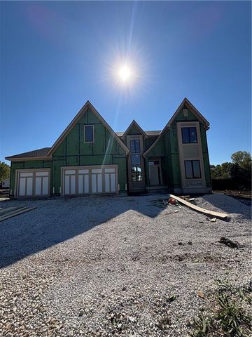 16030 S Twilight Lane, Olathe, KS 66062