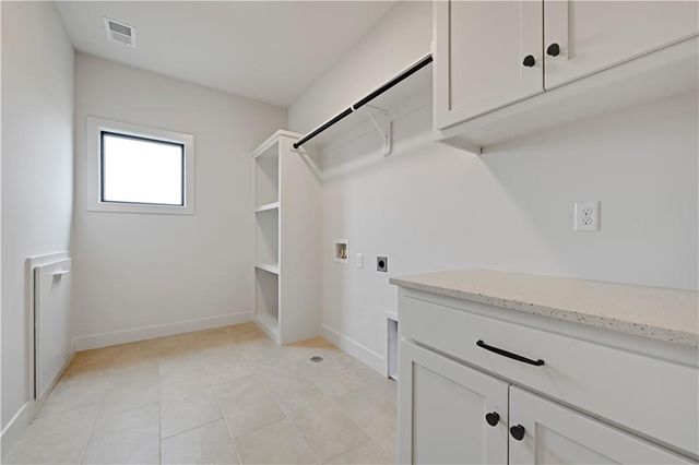 16030 S Twilight Lane, Olathe, KS 66062