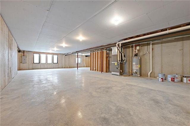 16030 S Twilight Lane, Olathe, KS 66062