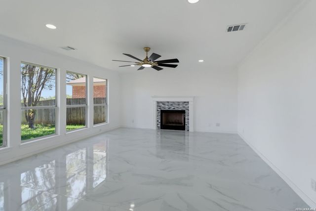 7306 ELLERBY PT, San Antonio, TX 78240