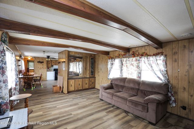 414 Joslen Boulevard 4, Hudson, NY 12534