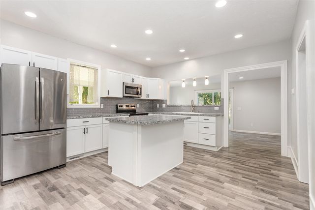 145 Kingsbury Street, Athens, MI 49011