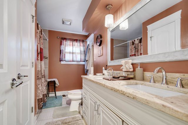 16810 Greenwood Avenue, South Holland, IL 60473