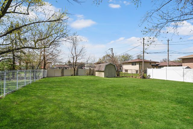 16810 Greenwood Avenue, South Holland, IL 60473